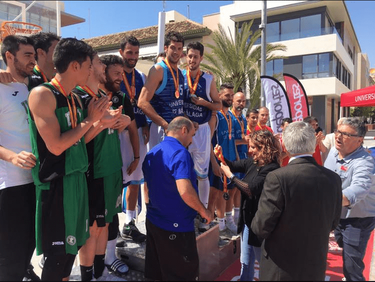 Los campeones de los finales del Campeonato España Universitario Basket 3×3 en San Javier