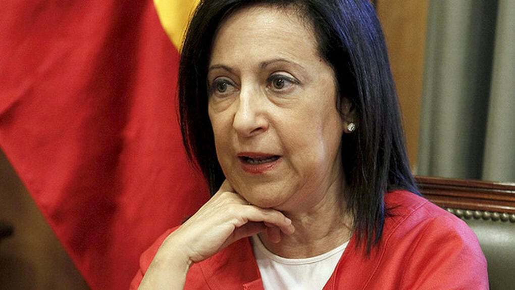 Margarita Robles pide esperar a que concluya la investigación referente al accidente aéreo en La Manga