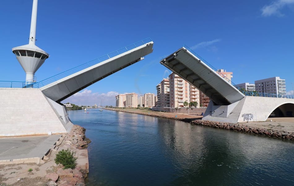 El “Estacio X-Trem 2021” en el puente del Estacio, en La Manga del Mar Menor 4 de septiembre 2021