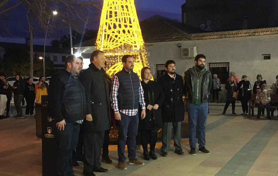 Loterías y Apuestas del Estado ilumina la navidad en Los Alcázares