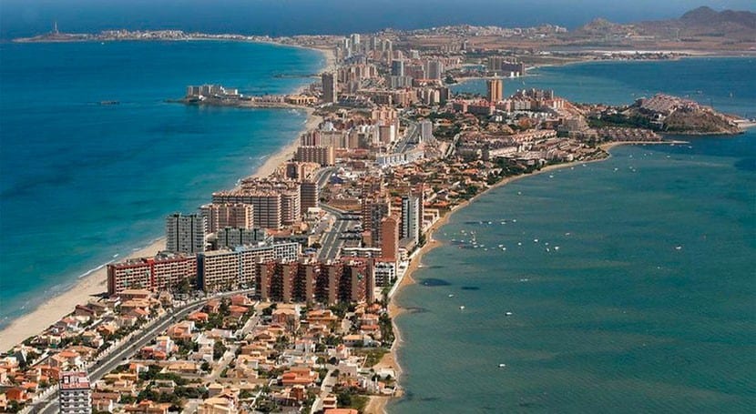 Fomento e Infraestructuras niega urbanismo “salvaje” en Mar Menor