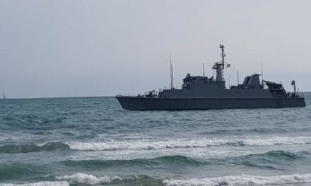 El cazaminas Turia, que encalló a finales de agosto en La Manga será recuperado por la Armada