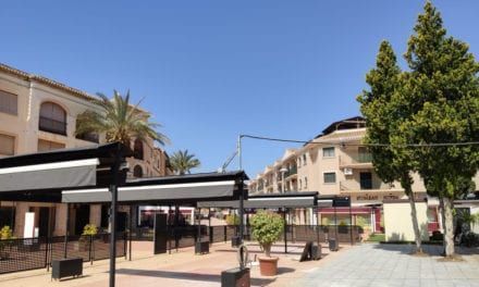 El  Ayuntamiento de Los Alcázares ofrece asesoramiento para los hosteleros en la ampliación de las terrazas