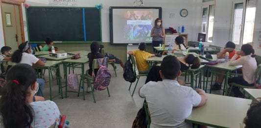 Forman a alumnos de primaria en San Pedro del Pinatar sobre el buen uso de las tecnologías y el desarrollo de ocio alternativo