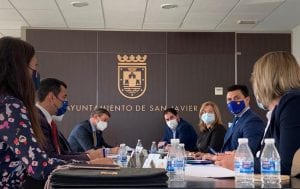El alcalde de San Javier denuncia la falta de respuesta de Costas del Estado al requerimiento municipal sobre los balnearios