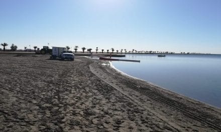 El Ayuntamiento de San Pedro del Pinatar regenera las playas del Mar Menor para recuperar la pérdida de arena por las lluvias