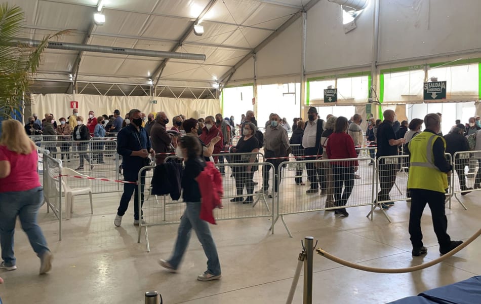 La carpa del recinto ferial de San Javier acoge otras dos nuevas jornadas de vacunación masiva COVID-19