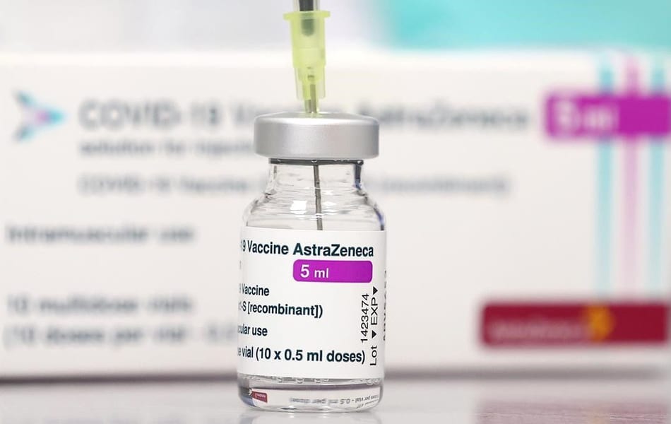 Las ventas de paracetamol suben tras la reanudación de la vacuna de AstraZeneca