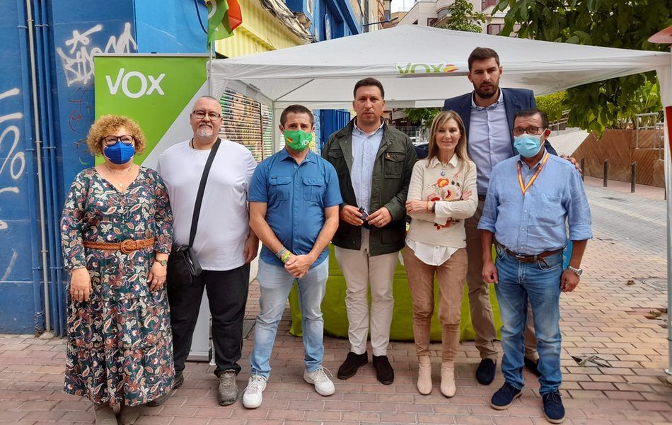 VOX Murcia reivindica más seguridad con una treintena de mesas informativas