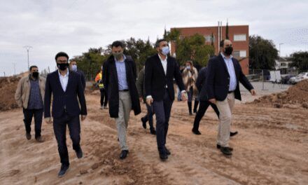 El alcalde de Los Alcázares visita las obras del colector de aguas pluviales