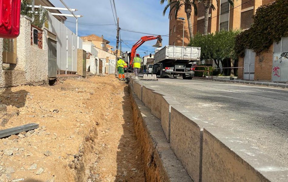 Las obras de mejora de accesibilidad en la calle Cánovas del Castillo estarán terminadas en enero 2022
