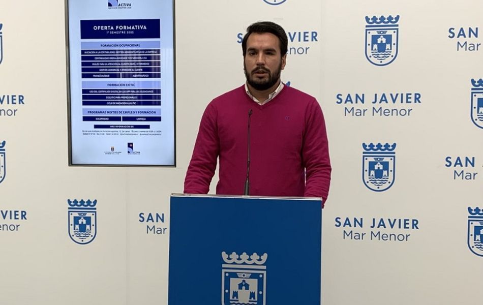 El paro bajó un 5 por ciento en San Javier, Murcia durante 2021 que terminó con 1932 parados