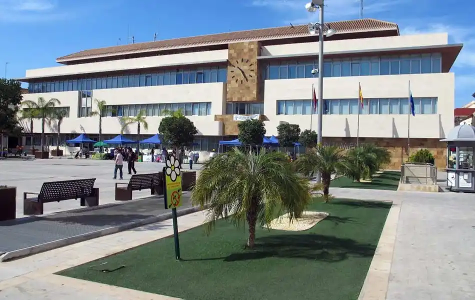 El Ayuntamiento de San Javier renueva los servicios urbanísticos de varias calles en el municipio