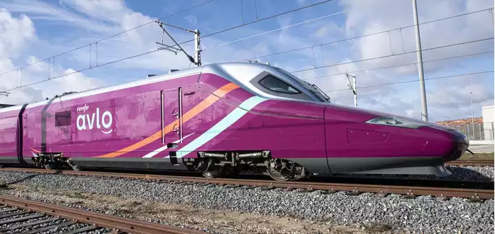 Los primeros trenes AVE low cost desde Murcia a Segovia, Valladolid y Burgos